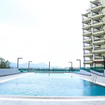 לומוט Marina Heights Seaview Resort Apartment II מראה חיצוני תמונה